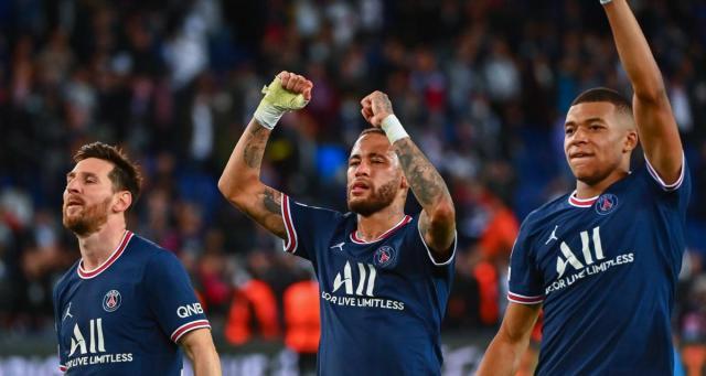 1633396194457087582.jpg 1200-L-psg-manchester-city-messi-neymar-mbapp-la-photo-qui-enflamme-dj-la-toile.jpg